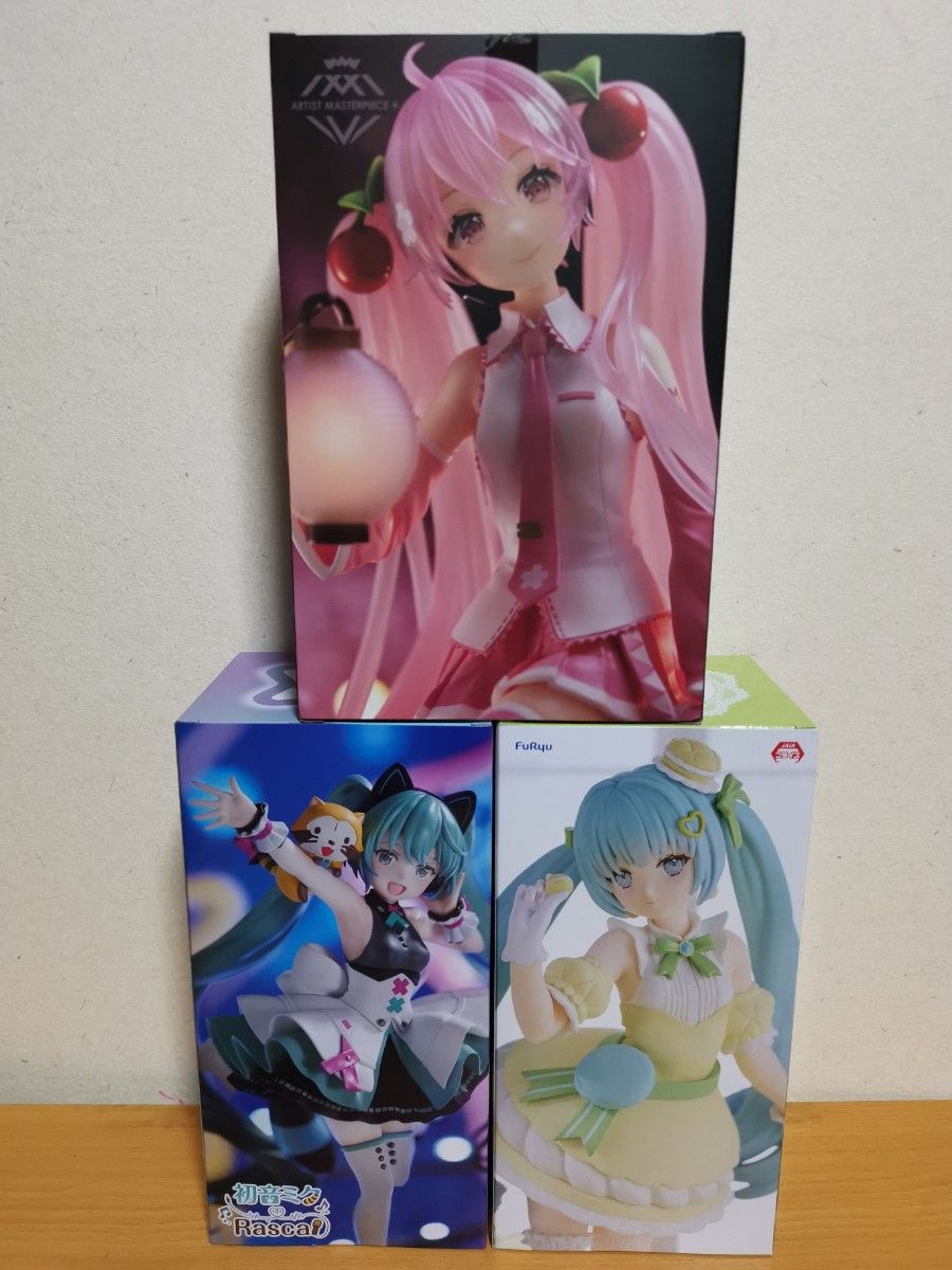 初音ミク 3体セット 桜ミク AMP+ 桜提灯ver ラスカル  サイバーフューチャー シトロンマカロン フィギュア