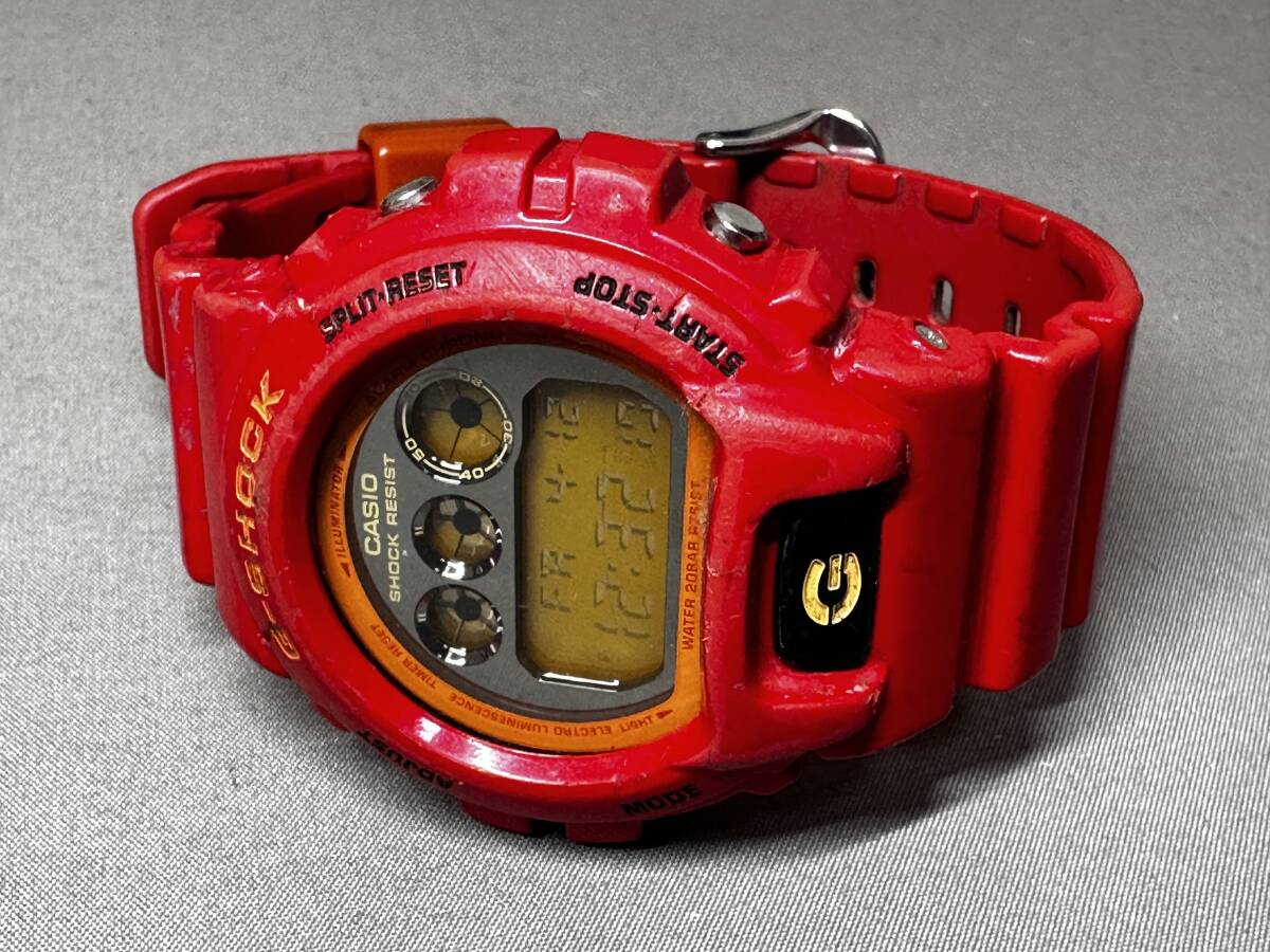 CASIO G-SHOCK DW-6900CB レッドの画像1