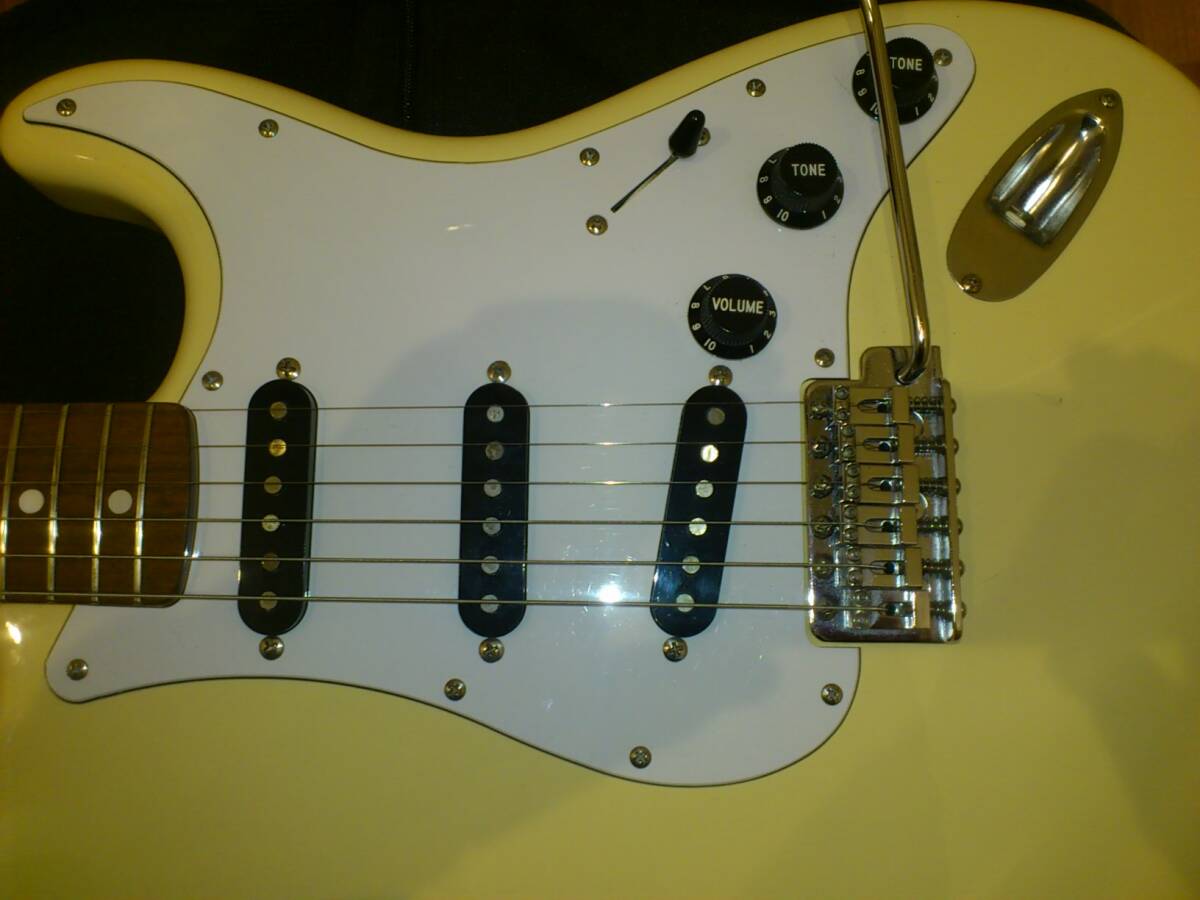  Fender Japan / ST72-58US OWH/R 2004年〜2006年製_画像2