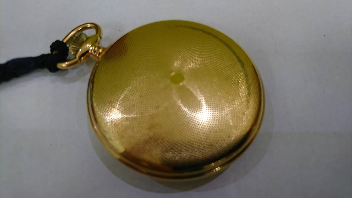 60162 WATEX 天皇陛下歴代最長寿記念 懐中時計 手巻き 動作OK ケース付き ゴールド色の画像6
