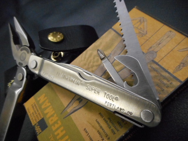 ナイフ レザーマン LEATHERMAN オリジナル革製キャリーケースで ナイフ レザーマン LEATHERMAN オリジナル革製キャリーケースで
