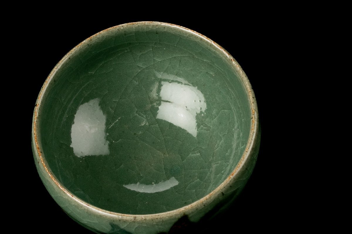 [MG.] human national treasure [ Tamura . one ] celadon . writing tea cup also box also cloth .{ genuine article guarantee }
