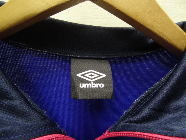 全国送料無料 正規品 アンブロ UMBRO デサント製 子供キッズ 男＆女の子 サッカーフットサル等 スポーツ ポリ100%薄手ジャージトップス 140_画像2