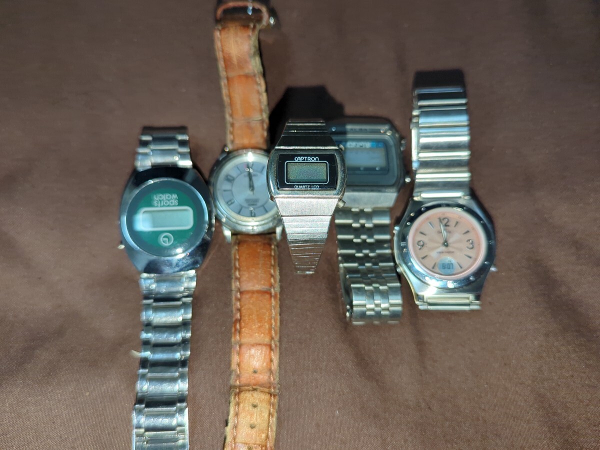 中古 ジャンク ソーラー時計、電池時計 腕時計 カシオ CASIO ALBA LILANA sports watch captron QUARTZ LCD 5本の画像1