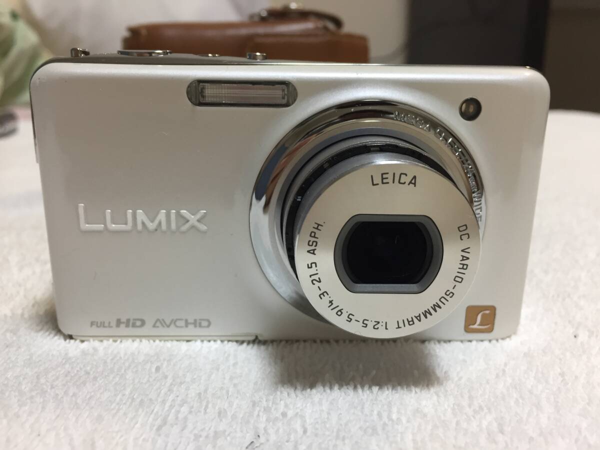 Panasonic パナソニック LUMIX DMC-FX77 デジタルカメラ 美品 付属品あり 訳あり_画像1