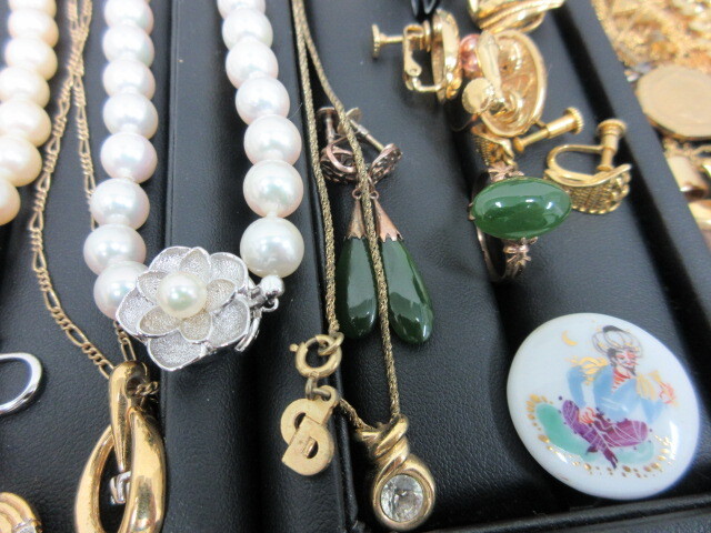 アクセサリーなどまとめて 真珠 パール ネックレス リング 指輪 NINA RICCI Dior COACH 刻印付きなどゴールド系 #59355～の画像3
