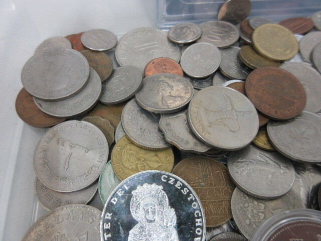 外国コインまとめて 約2.3kg 外国銭まとめ 銀貨 古銭 中国古銭など 2300g以上 #58799～の画像5