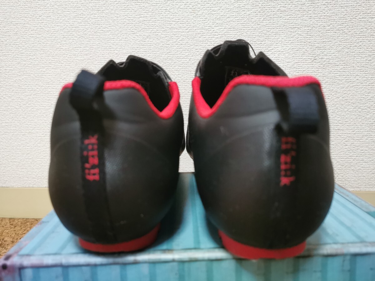 【fi'zi:k】フィジーク ビンディングシューズ TERRA X5 サイズ EUR40 ブラック×レッド 使用感 少ない 備品 靴底やや減り有り_画像3