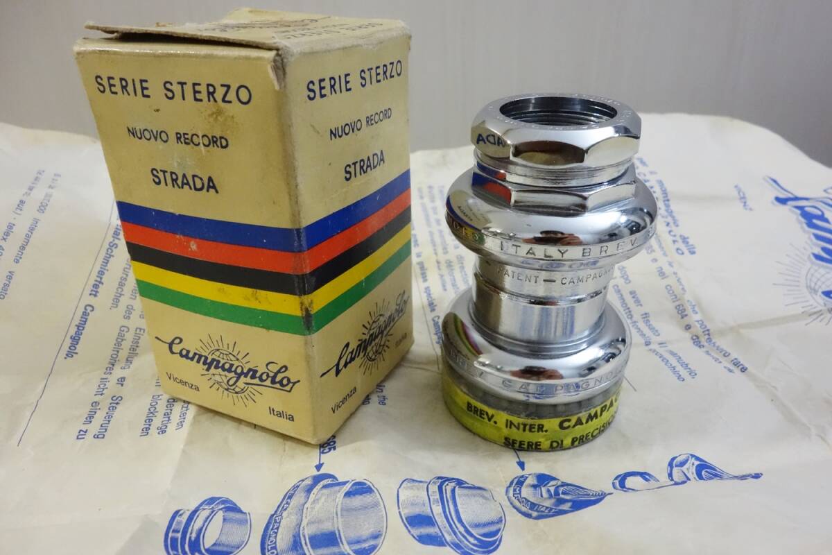 ヴィンテージ デッドストック CAMPAGNOLO NUOVO RECORD STRADA 鉄 スレッド ヘッドセット イタリアン規格 1970年代製 新品 未使用_画像1