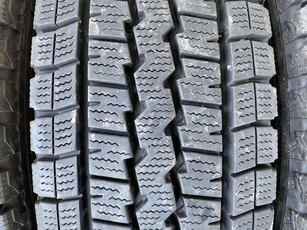 キ4823　送料無料☆深溝スタッドレス　DUNLOP ダンロップ WINTER MAXX SV01　195/80R15 107/105L LT　4本価格　2018年製_画像6