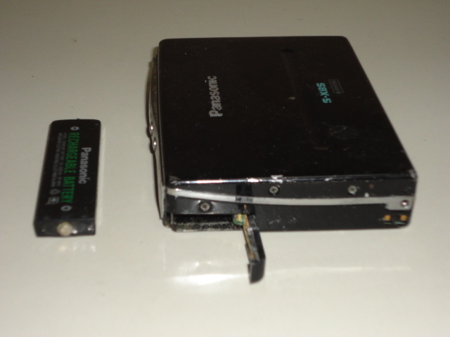 格安 送料安 パナソニック ポータブルカセットプレーヤー RQ-S3 動作未確認 ジャンク扱い品 修理、部品取りにいかがですか。Panasonic