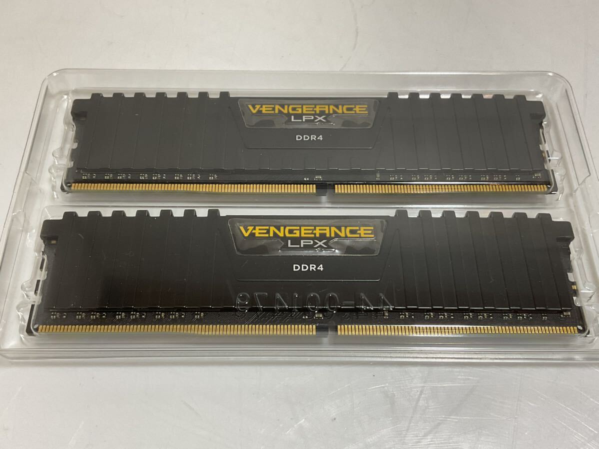 CORSAIR DDR4-3200MHz デスクトップPC用 メモリ VENGEANCE LPX シリーズ 32GB CMK32GX4M2E3200C16 現状品_画像2