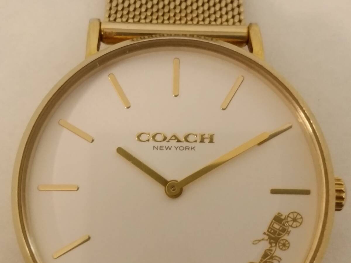 COACH コーチ CA120.7.34.1598 クォーツ腕時計/ホワイト文字盤/ゴールドカラー/リストウォッチ/2針/ラウンドフェイス/02SH040303の画像2