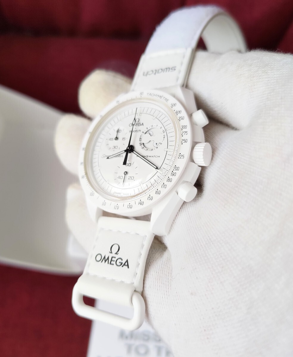 【2024.04.15購入】Snoopy x OMEGA x Swatch MoonSwatch ブルーライト付き スヌーピー スウォッチ 白 ホワイトの画像2