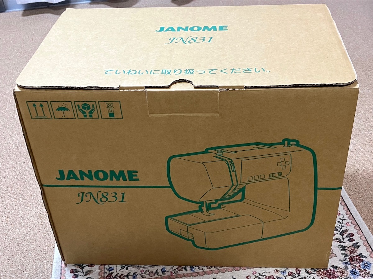 【美品】 JANOME JN831 コンピューターミシン 2023購入 ジャノメ フットコントローラー ワイドテーブル 808型 送料無料_画像2