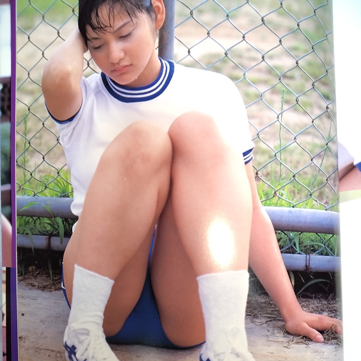 【女子高生の限界ショット】日置由香　写真集「憧憬」初版・帯びつき　1998年発売 p1756_画像1