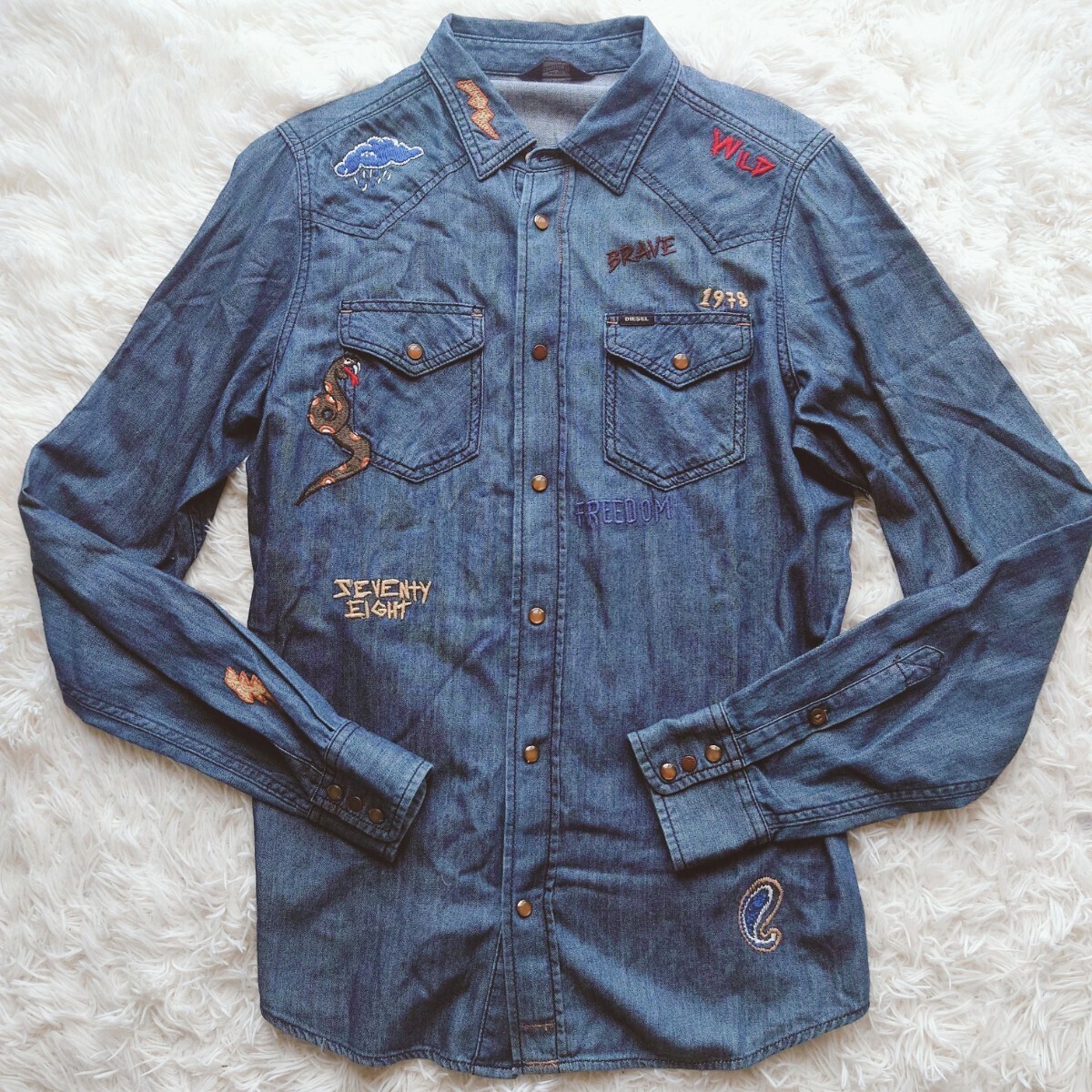 極美品 DIESEL ディーゼル デニムシャツ 刺繍 ウエスタンシャツ インディゴ デニムジャケット Mサイズ コットン 春夏 長袖シャツ_画像1