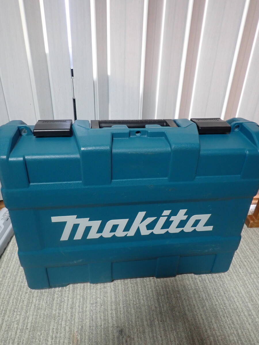 ★未使用に近いです★マキタ★makita★充電式 インパクトレンチ 40V★TW001G★取説付き★オプションのハンドルグリップ付きの画像9