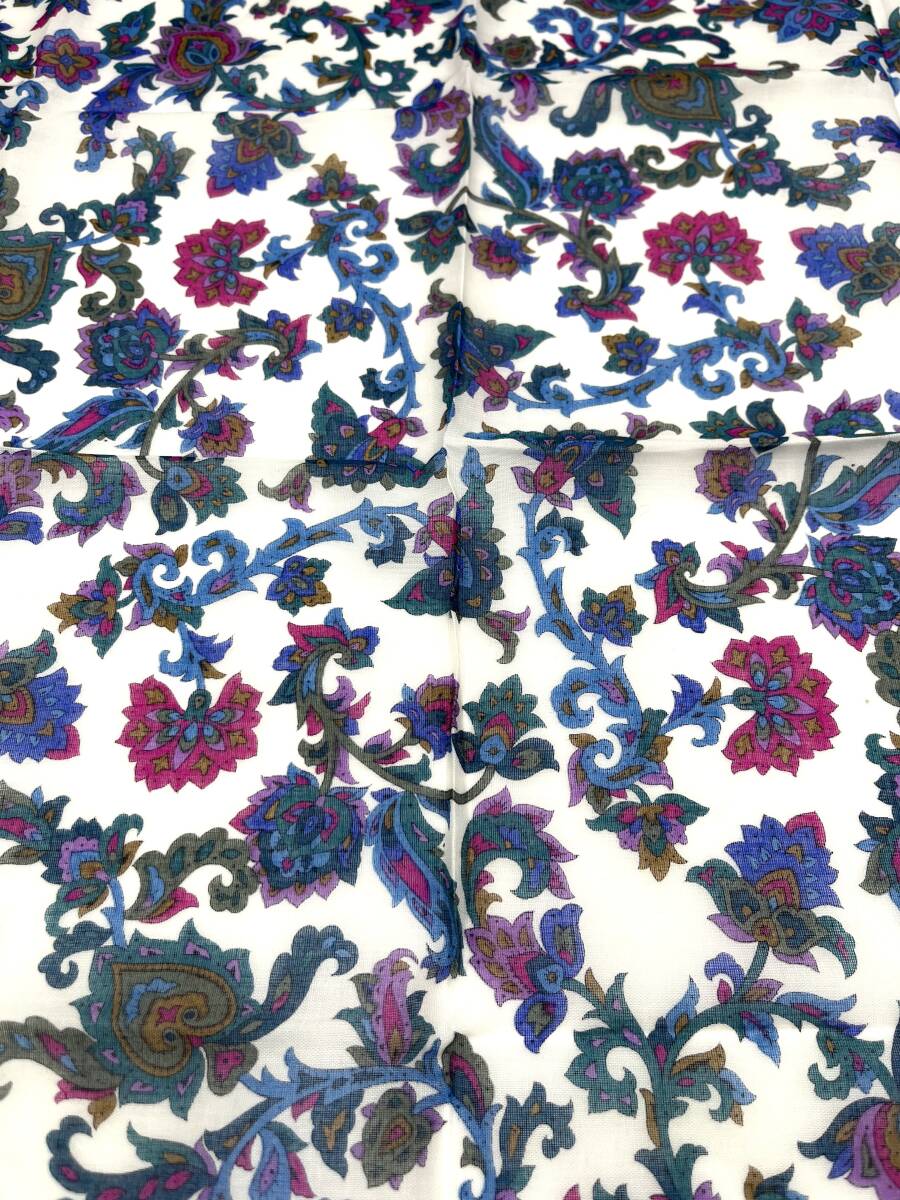 【シール付き未使用品】Yves Saint Laurent　イヴサンローラン　スカーフ　ハンカチ　コットン　花　フラワー　エスニック　47.5×47.5