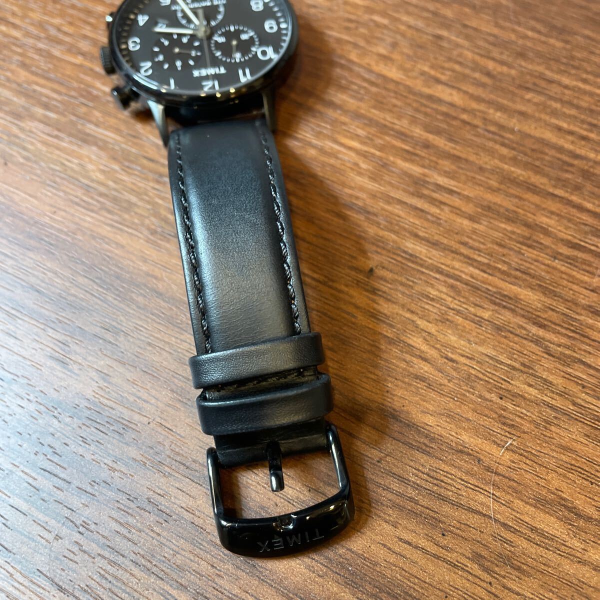 A4/【中古品】TIMEX レザーベルト 腕時計 クオーツ タイメックス 黒文字盤 TW2R71800 CR2016 ファッション 時計 の画像3