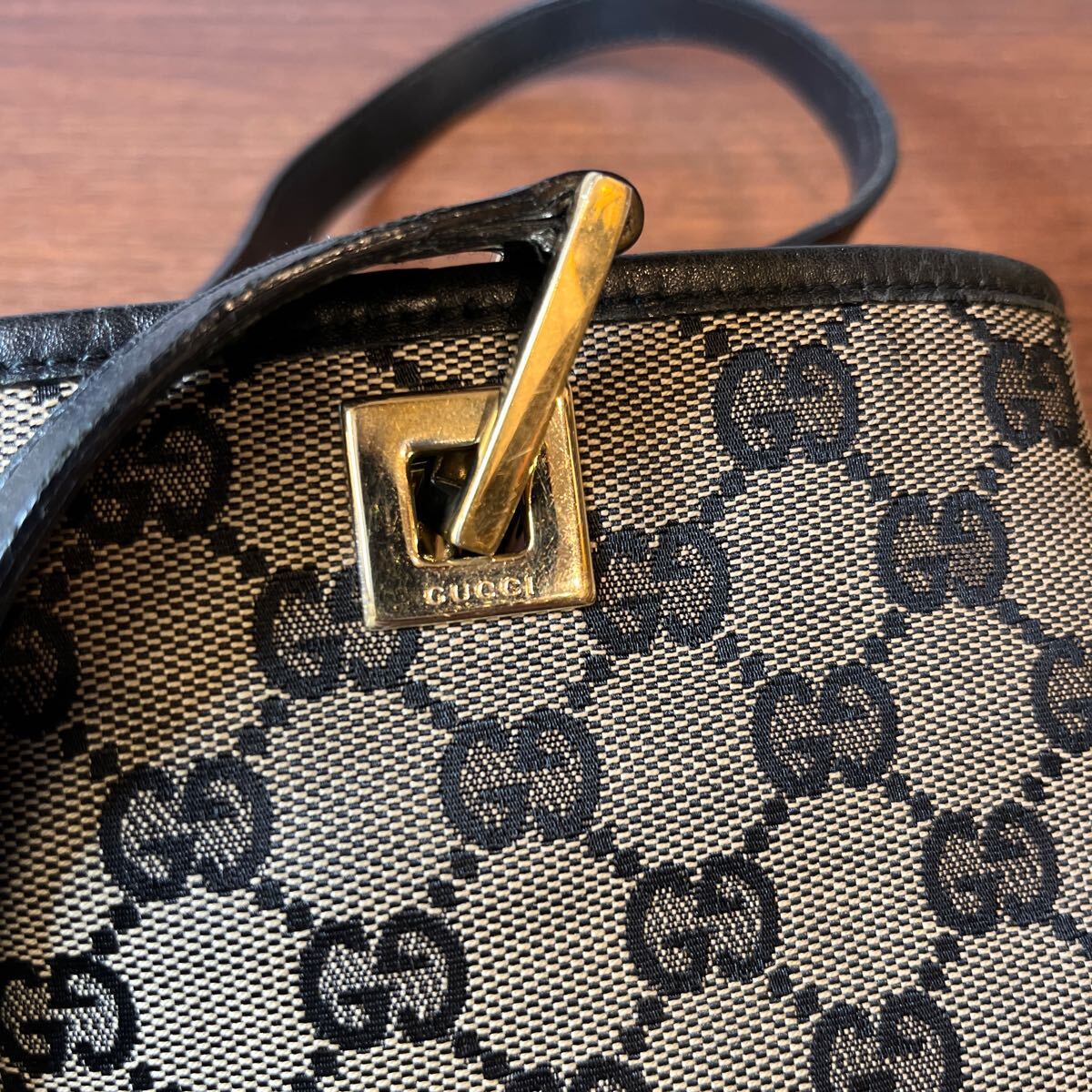 A3184/【中古品】GUCCI ハンドバッグ トートバッグ グッチ バッグ GG ファッション ブランド バッグ オールドグッチ GGキャンバスの画像4