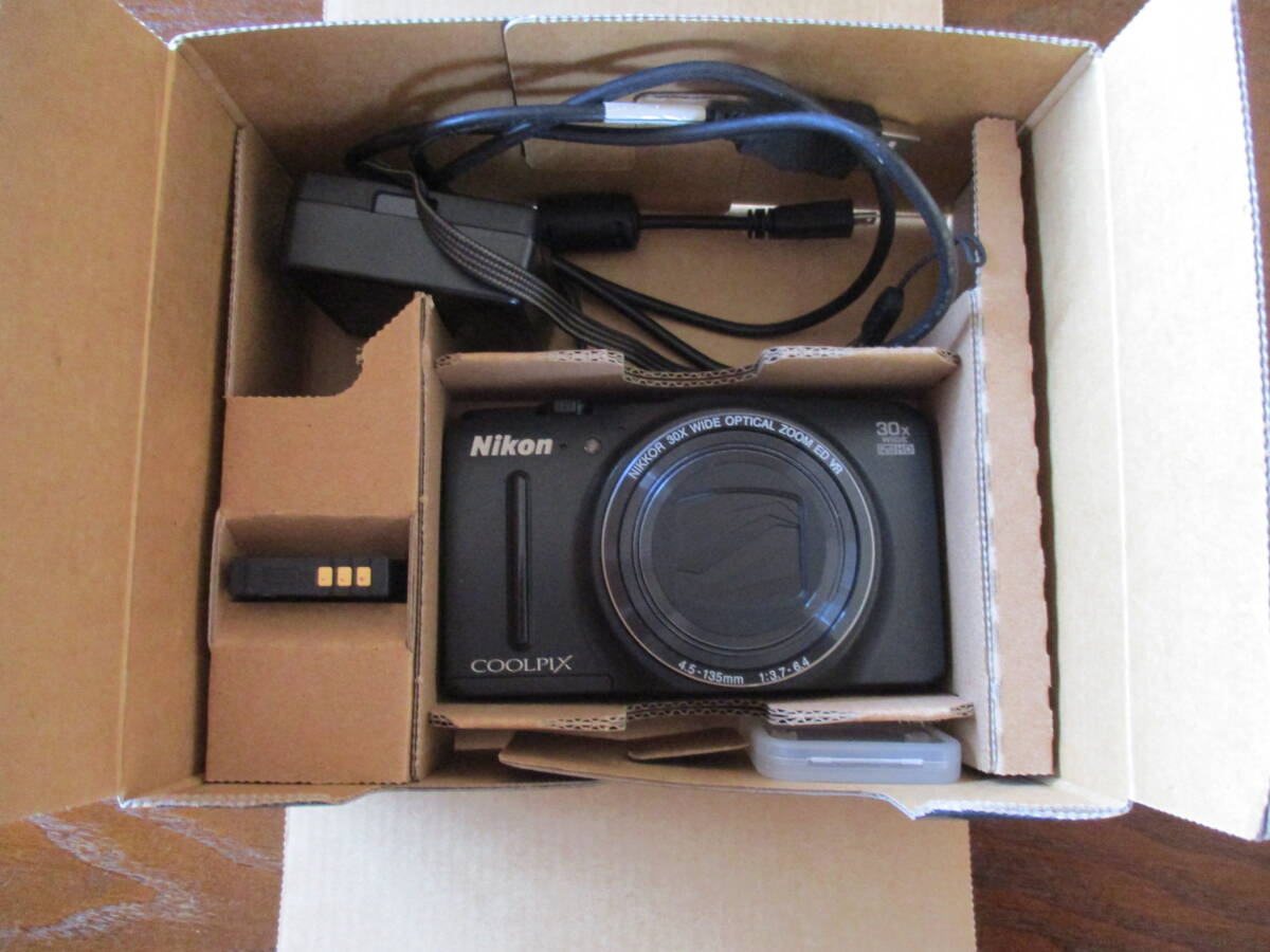 ニコン Nikon COOLPIX S9700 Point & Shoot digital camera ブラック SDカード付の画像4