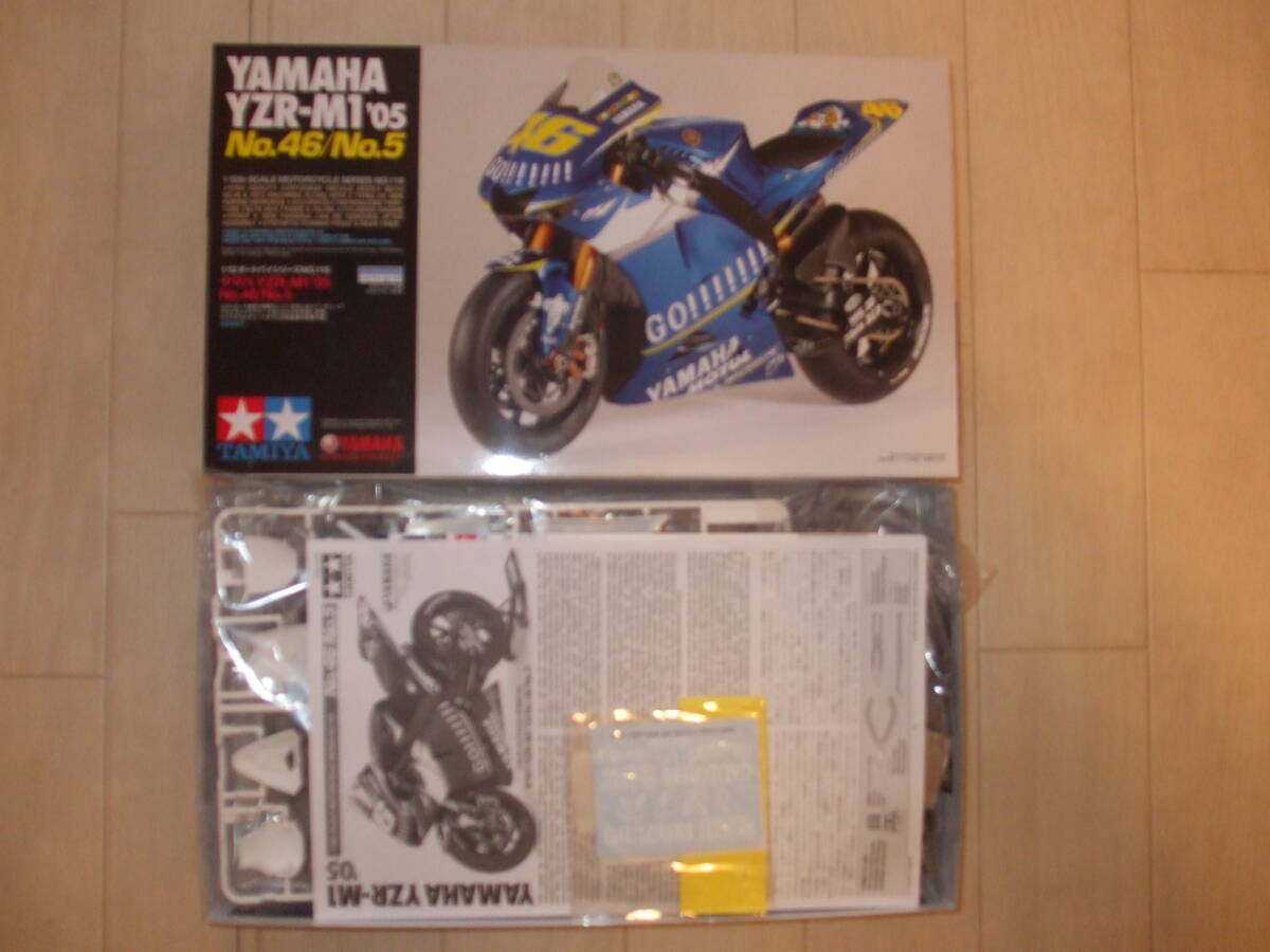 ☆☆ タミヤ 1/12 オートバイシリーズ [NO.14114] [NO.14115] [NO.14116] ヤマハ YZR-M1 '05 ディテールアップパーツ多数 ☆☆_画像8