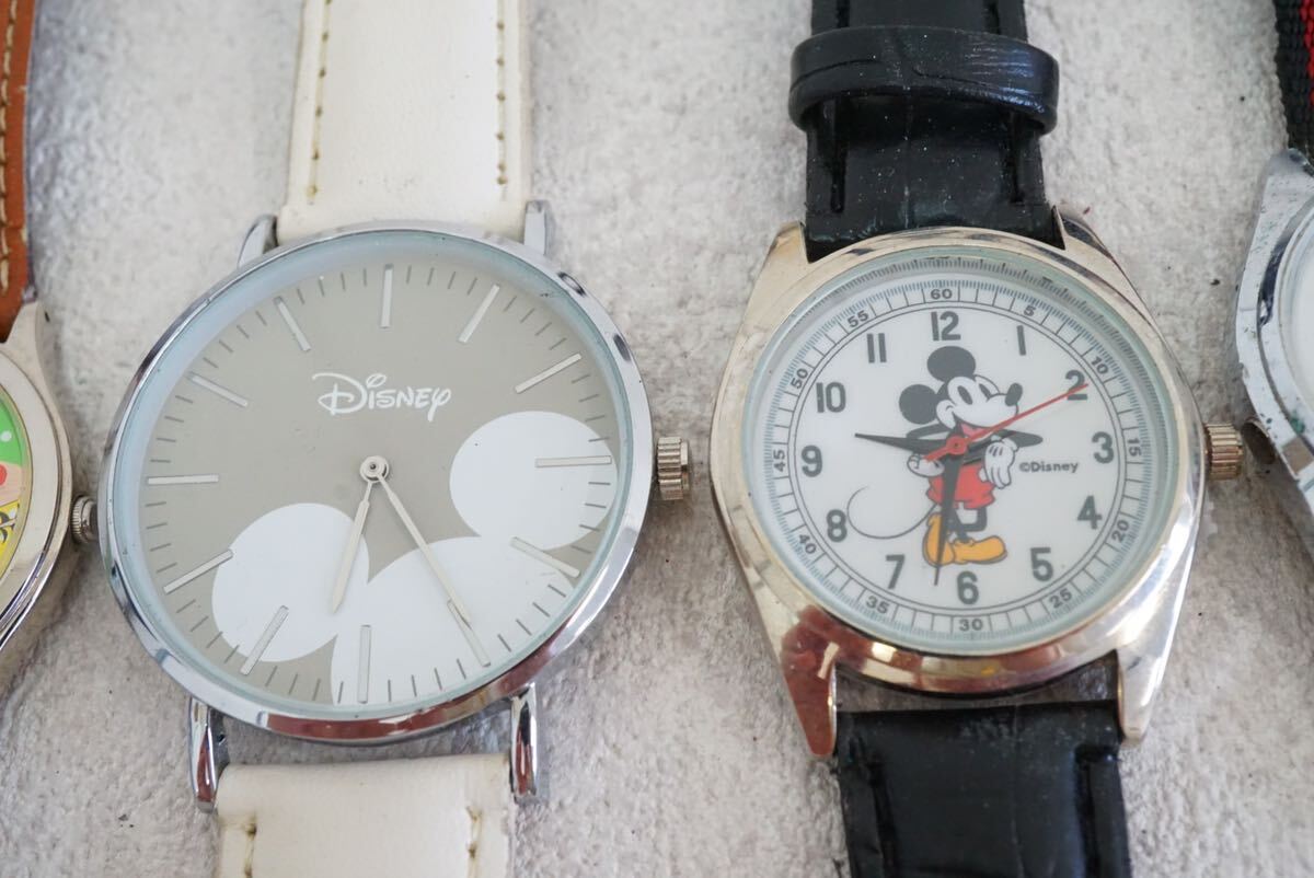 F113 Disney/ディズニー MICKEY MOUSE/ミッキーマウス 腕時計 7点セット アクセサリー 大量 まとめて おまとめ まとめ売り 不動品の画像3