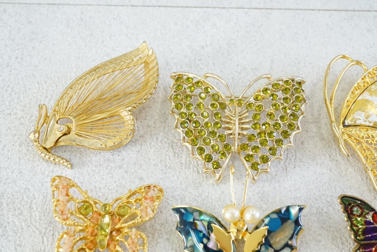 B616 蝶々 バタフライ 昆虫 ゴールドカラー ブローチ ヴィンテージ アクセサリー アンティーク 大量 セット まとめて おまとめ まとめ売りの画像2