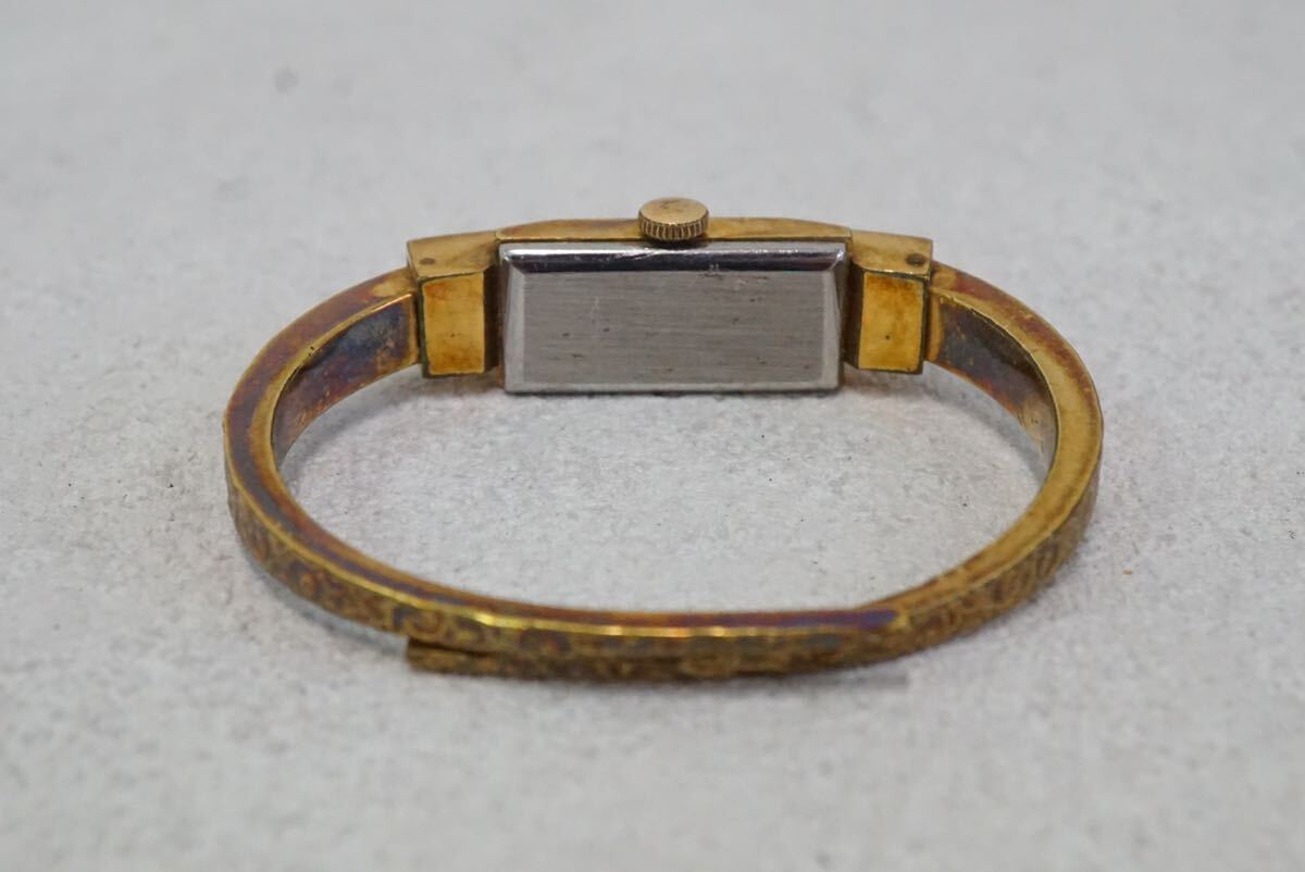 F533 CATOREX/カトレックス 手巻き レディース バングル 腕時計 ゴールドカラー スクエア SWISS/スイス製 ブランド アクセサリー 不動品の画像5