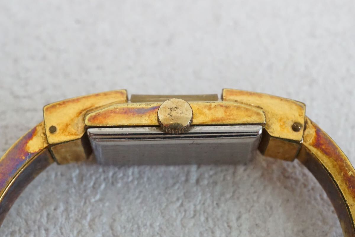 F533 CATOREX/カトレックス 手巻き レディース バングル 腕時計 ゴールドカラー スクエア SWISS/スイス製 ブランド アクセサリー 不動品の画像3