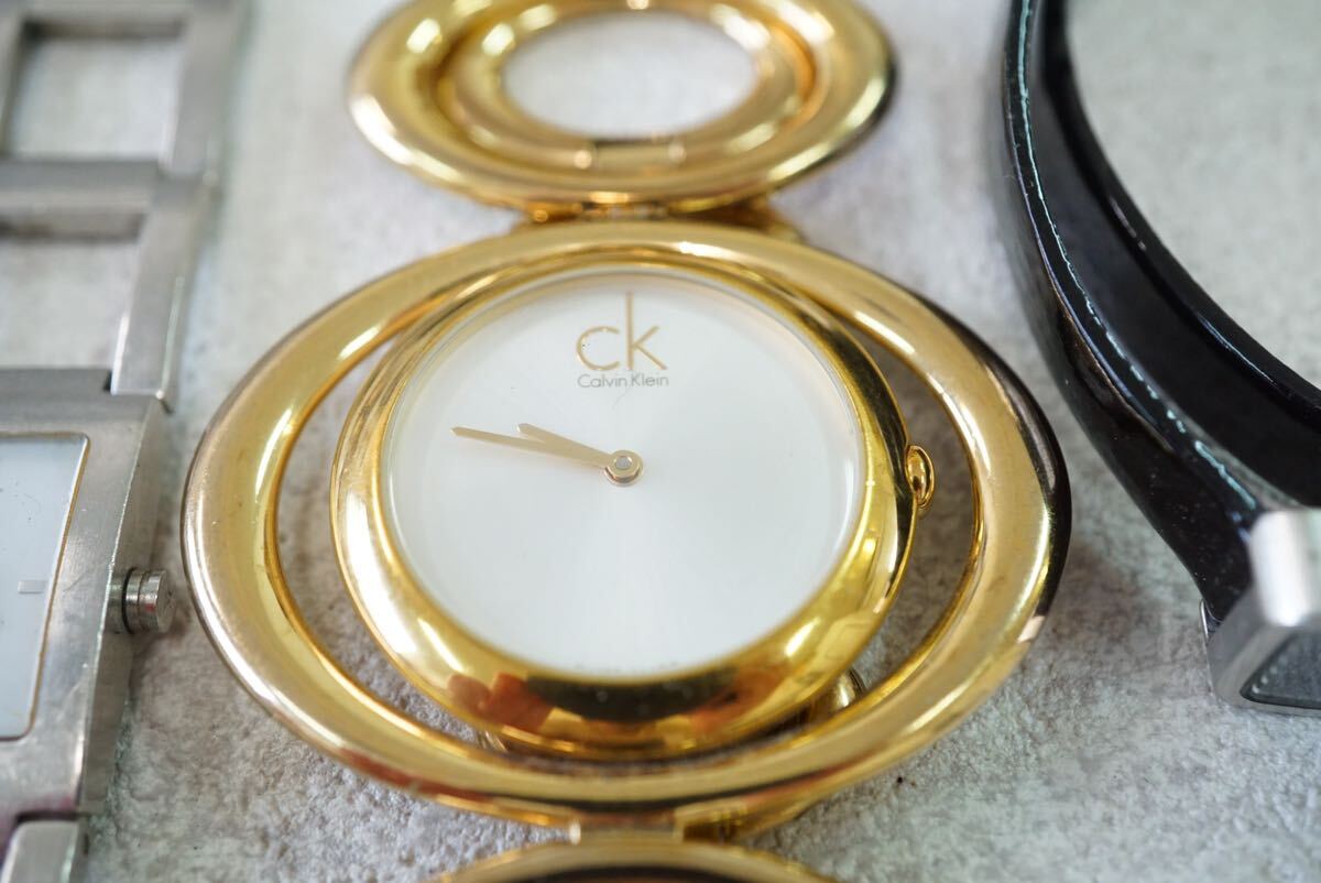 F487 Calvin Klein/カルバン・クライン/CK 腕時計 懐中時計 ブランド アクセサリー クォーツ 大量 まとめて おまとめ まとめ売り 不動品_画像3