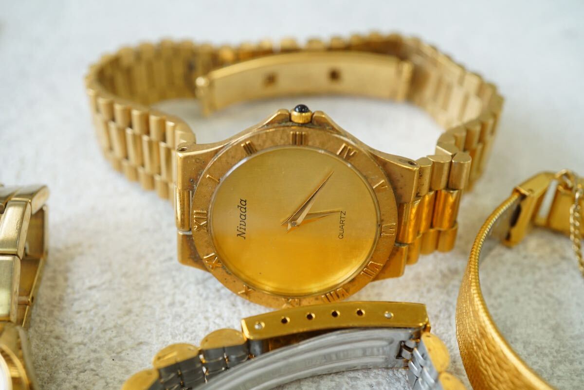 F478 ORIENTなど ゴールドカラー 腕時計 メンズ レディース アクセサリー クォーツ 大量 セット まとめて おまとめ まとめ売り 不動品の画像4