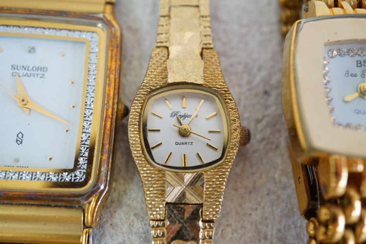 F467 ゴールドカラー 腕時計 メンズ レディース アクセサリー クォーツ 大量 セット まとめて おまとめ まとめ売り 不動品の画像5