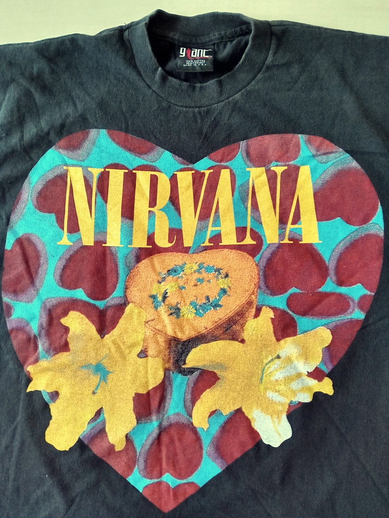 ［ L ］「 NIRVANA Heart Shaped Box ニルヴァーナ kurt cobain カートコバーン バンド ビンテージスタイル プリントTシャツ(*BIO) 」新品の画像3