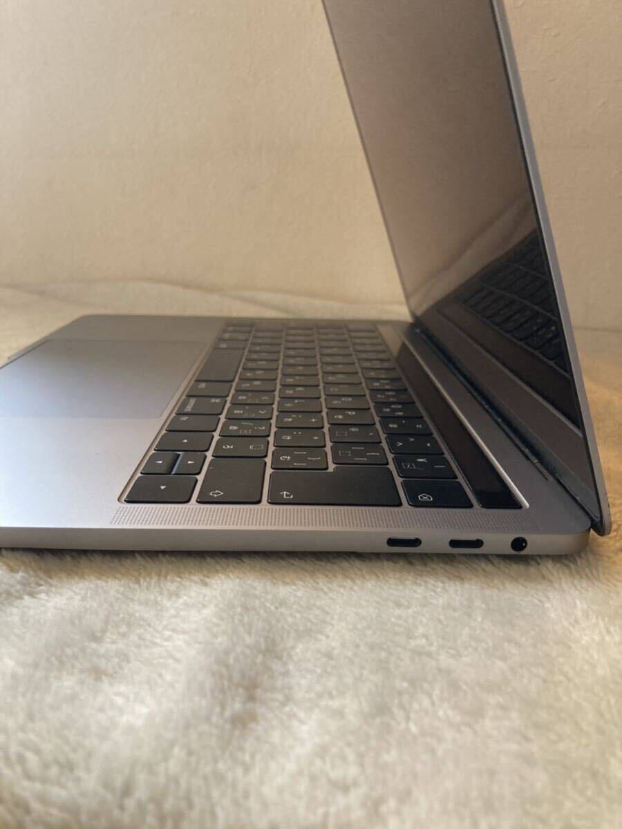 ジャンク MacBook Pro (13インチ, 2019, Thunderbolt 3ポート x 4) 箱付きA1989 部品取り 現状品 スペースグレーの画像6