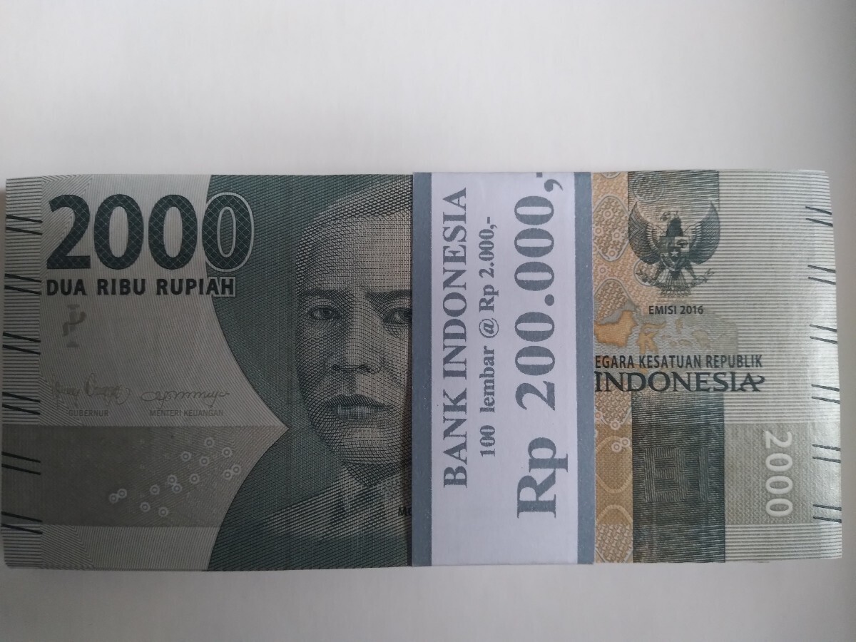  BankIndonesia インドネシア紙幣 Rp 連番 ピン札 インドネシア 通貨 帯付き Rp2,000札 総額 Rp200,000 中央銀行 100枚 インドネシアルピア_画像1