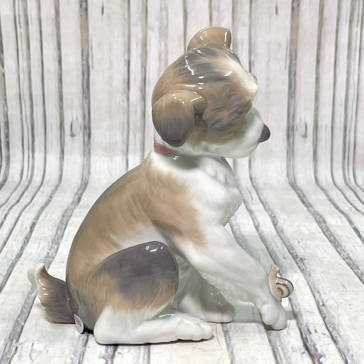 m002 D2(60) 2 LLADRO リヤドロ ニューフレンド 犬 カタツムリ 6211 フィギュリン 陶器 人形 置物_画像3