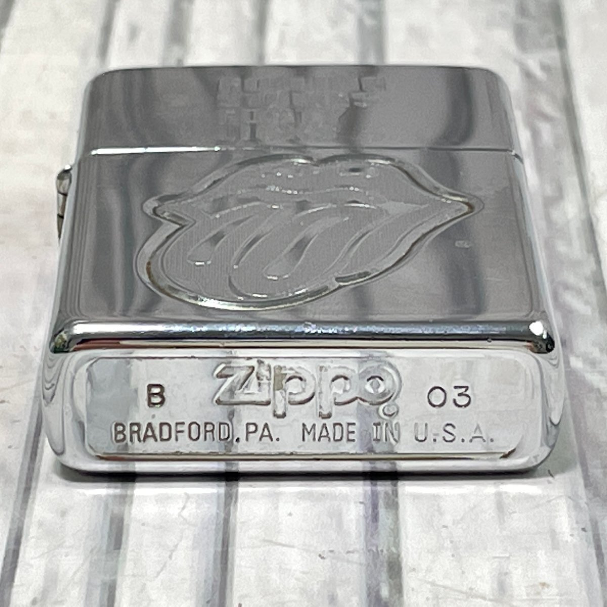 m002 D3(30) 4 ZIPPO ジッポー THE ROLLING STONES ローリング・ストーンズ 鏡面加工 2003年製 USA オイルライター 喫煙グッズ 喫煙具の画像8