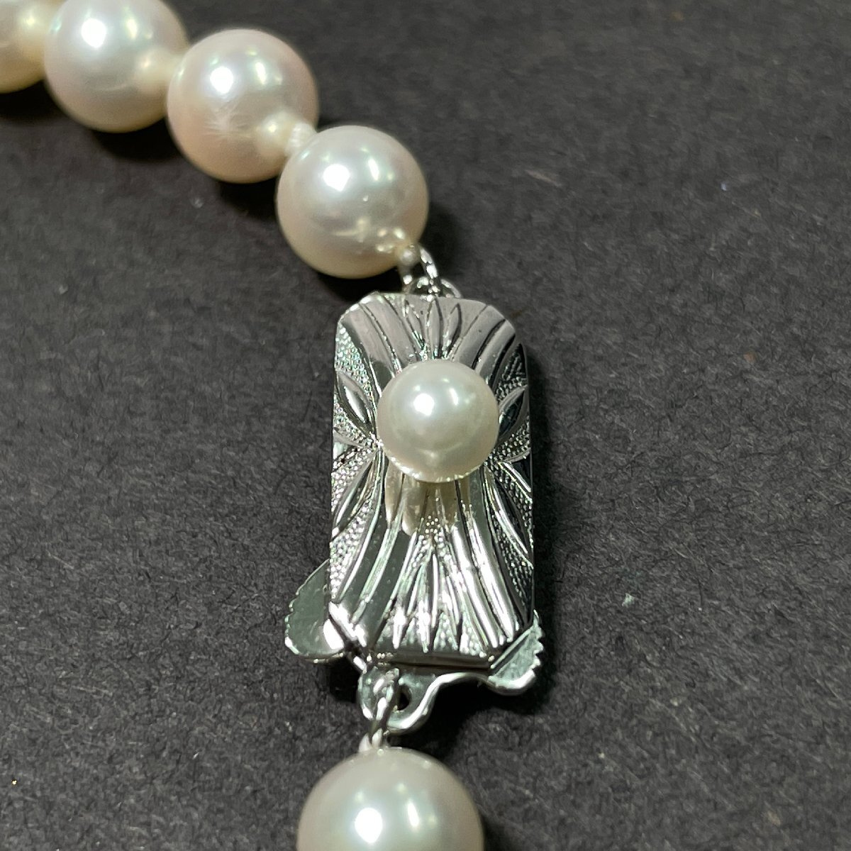 m002 H1(30) MIKIMOTO ミキモト 真珠ネックレス パール シルバー金具 silver刻印 長さ約43㎝ 珠約6.5mm 重さ約24.9g アクセサリーの画像3