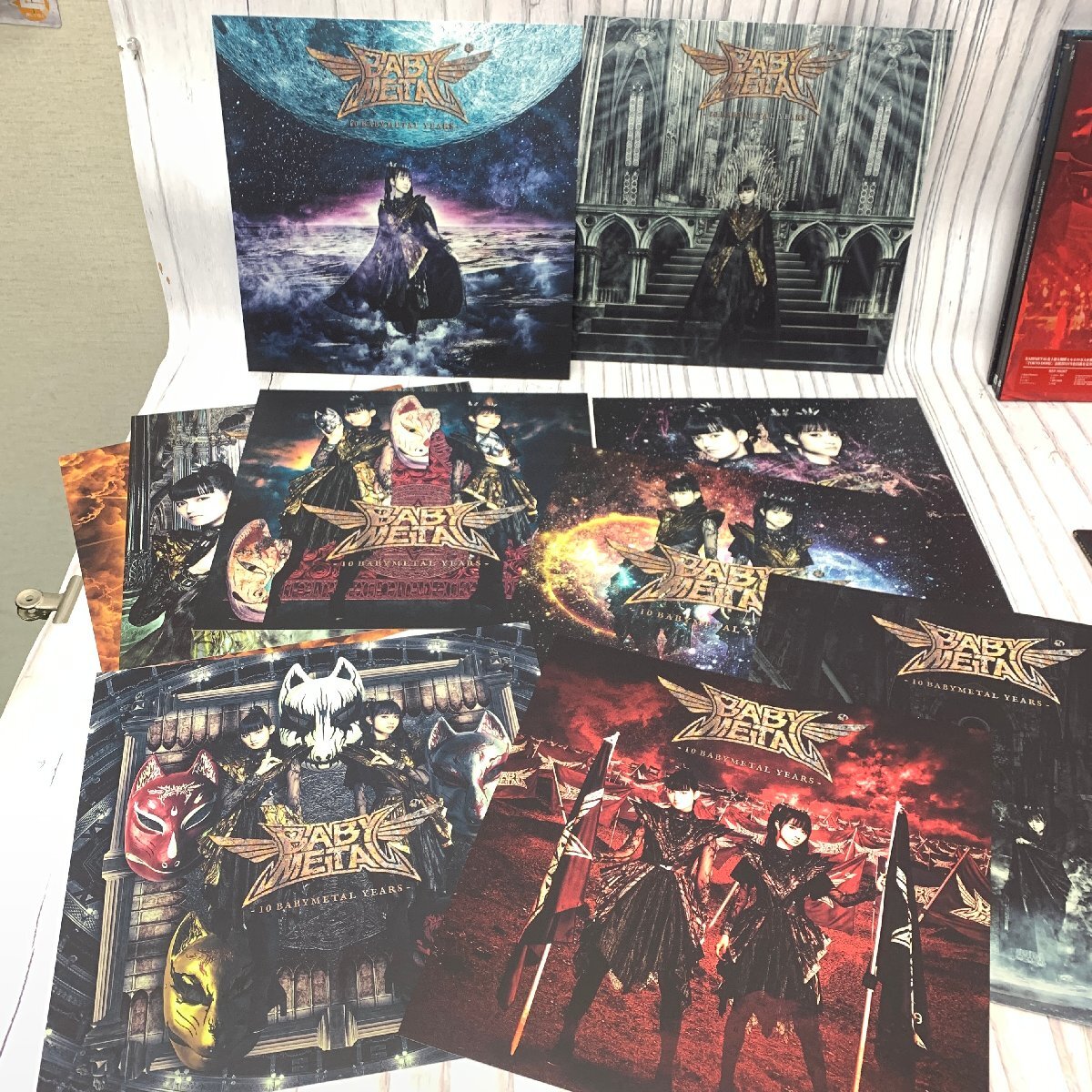 s001 E2 保管品 BABYMETAL ベイビーメタル CD DVD 着せ替えジャケット ポスター ステッカー他 まとめてセット 初回限定版含む LIVE_画像6