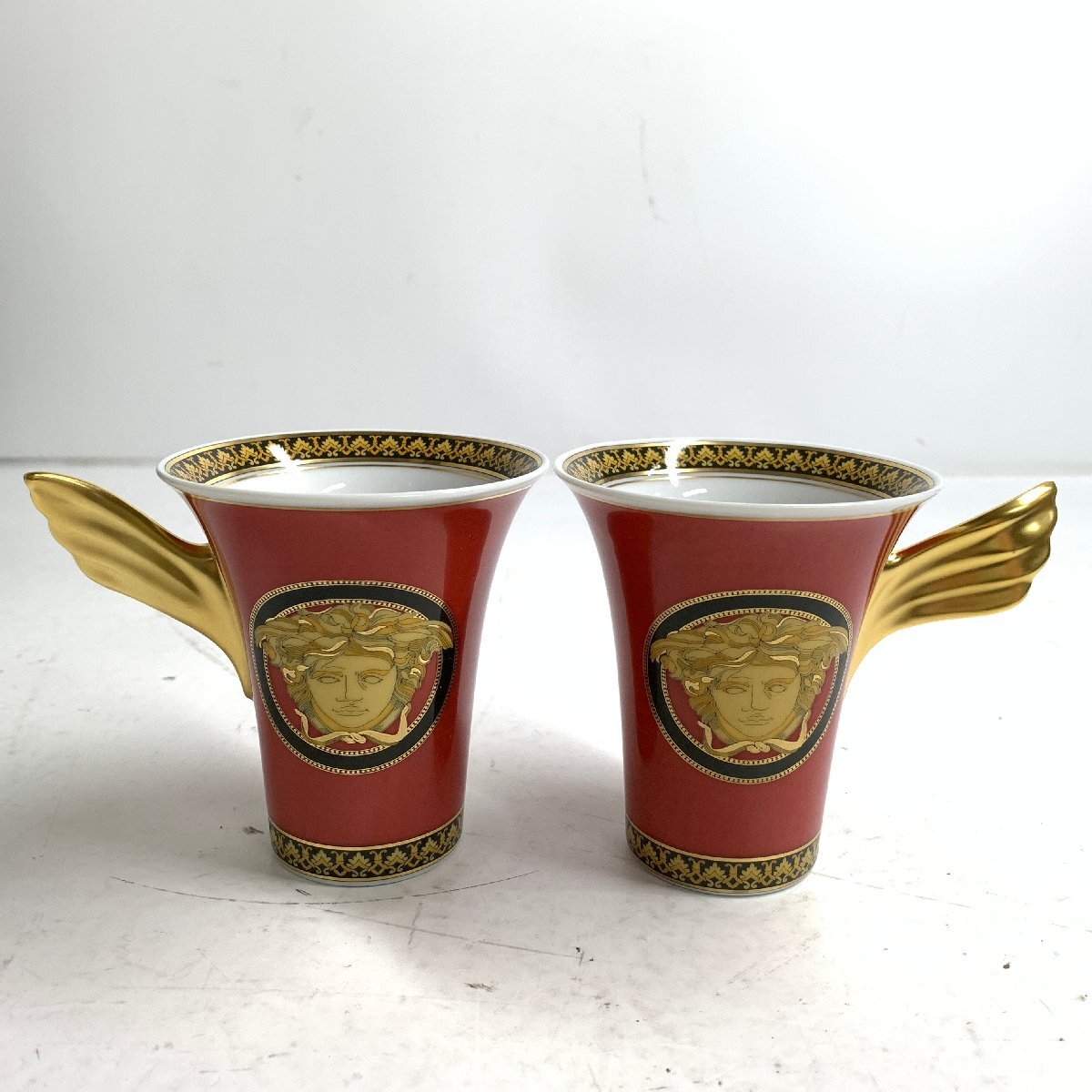 f001 N 未使用保管品 ヴェルサーチェ 2客セット Versace f001 N 未使用保管品 ヴェルサーチェ 2客セット Versace