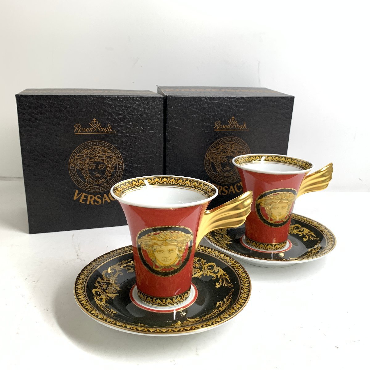 f001 N 未使用保管品 ヴェルサーチェ 2客セット Versace f001 N 未使用保管品 ヴェルサーチェ 2客セット Versace