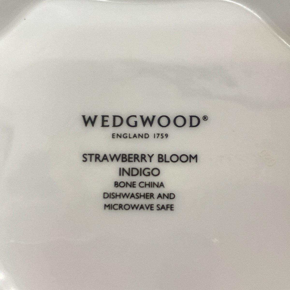 s001 K4 保管品 ウェッジウッド ストロベリーブルーム インディゴ 盛皿 直径約14cm WEDGWOOD STRAWBERRY BLOOM INDIGO 洋食器 中古の画像5