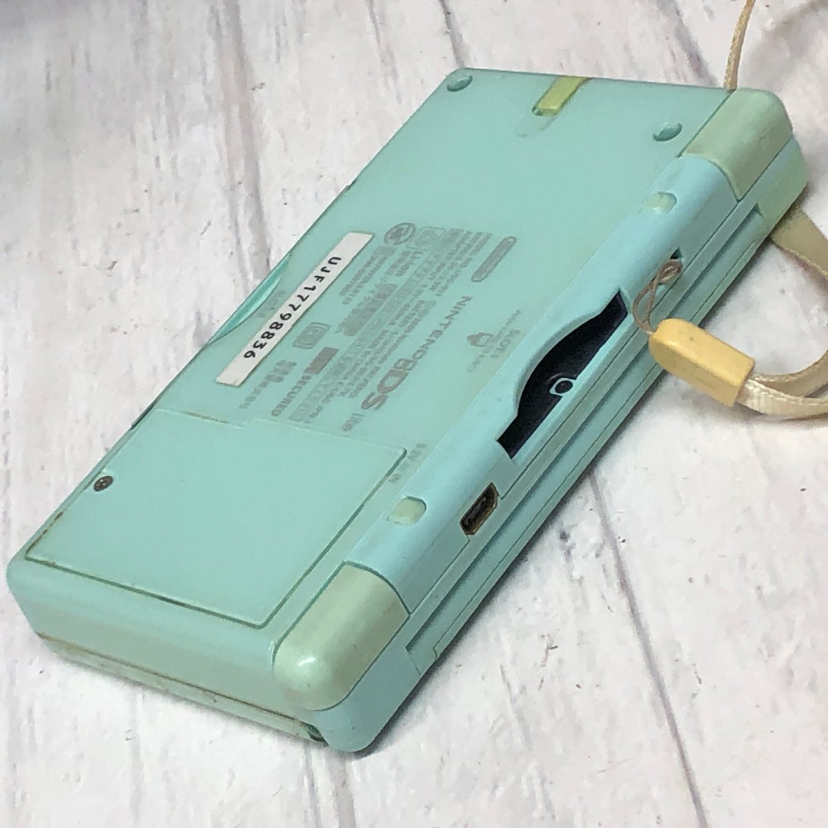 m001 Z2(30) ニンテンドー DS Lite アイスブルー USG-001 稼動 現状渡し おまけソフト ニュースーパーマリオブラザーズ 任天堂 Nintendo_画像6