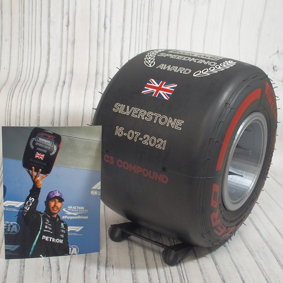 f002 F3 Silverstone GP 2021.1.16 Hamilton paul (pole) position Award tire display replica wheel & tire photograph attaching 
