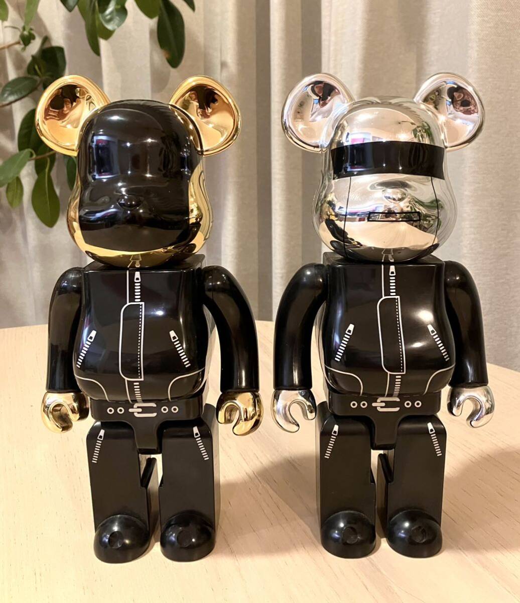 【超希少】BE＠RBRICK 400% DAFT PUNK 2PACK ＨUMAN AFTER ALL Ver. ベアブリック ダフトパンク2体セット メディコムトイ　箱無_画像1