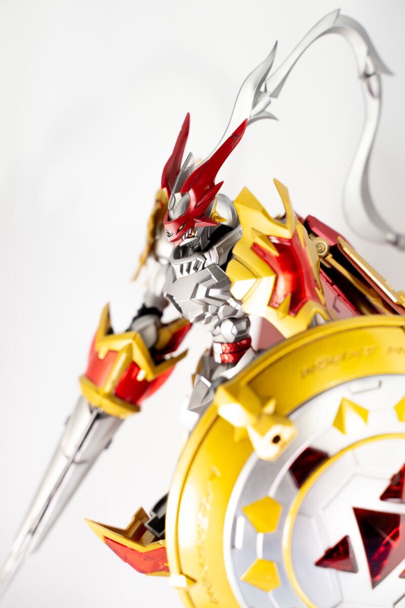 Figure-rise Standard Amplifiedデュークモン 塗装品 フィギュアライズスタンダード デジモンテイマーズ プラモデル 完成品_画像1