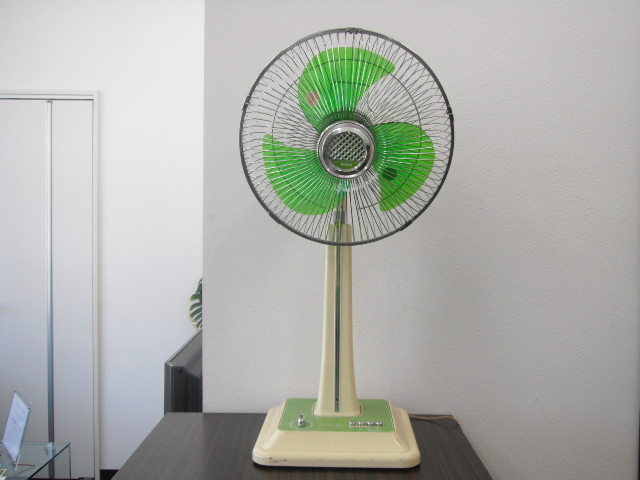 * junk treatment .National National F-35S1M Showa Retro electric fan 