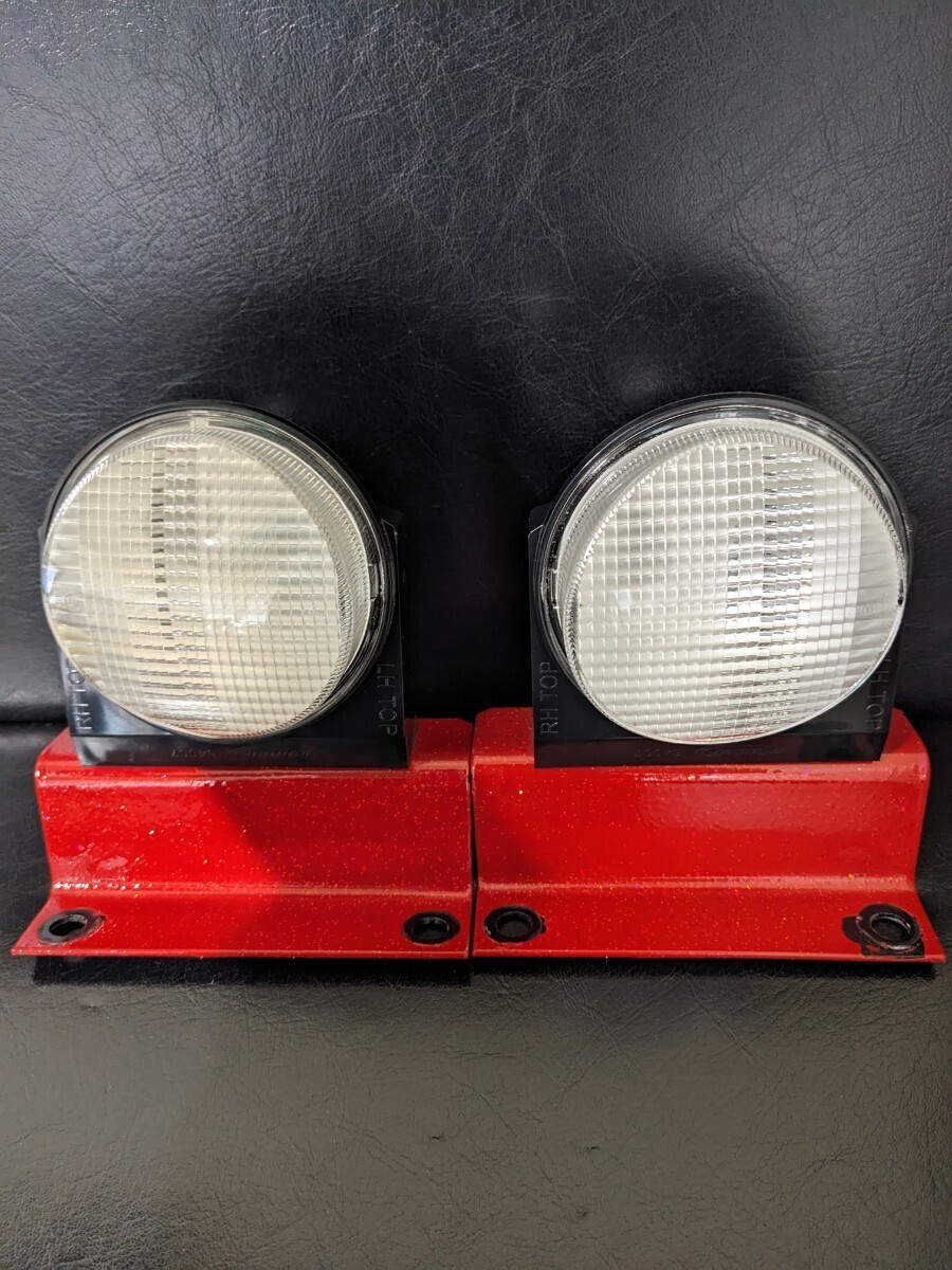  new car removing rinder 64007 truck parts backing lamp left right set 24V P21W original backing lamp red lame painting large truck parts present condition sale 